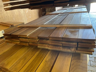 Ca. 46x Guyana Ipé Country Grade Planken Geschaafd, 18x140mm, lengte 4
